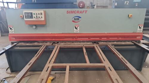 2 Day Auction: Industrial Machinery, Vehicles And More