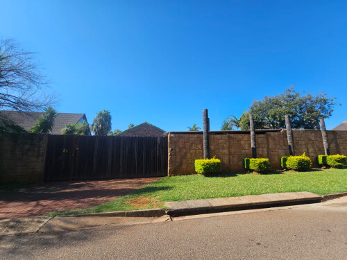 Deceased Estate - 3 Bedroom Home In Sinoville Ext 6