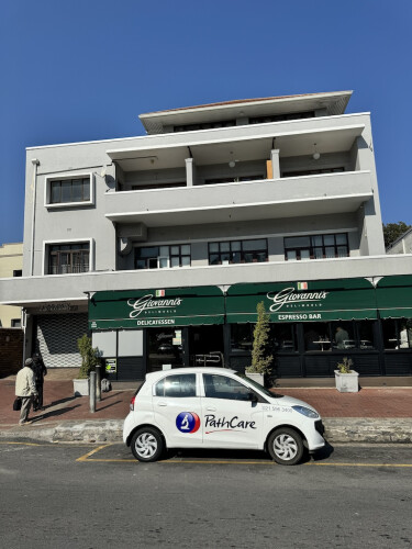 2 Bed Upper Level Apartment