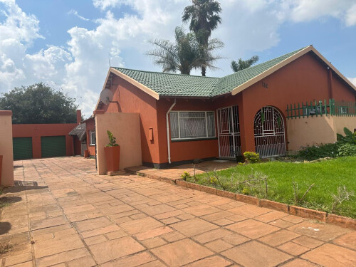 Deceased Estate: 3 Bedroom Family Home In Carletonville, Jhb