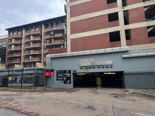 Deceased Estate - 1 Bedroom Unit In Braamfontein Werf (Jhb)