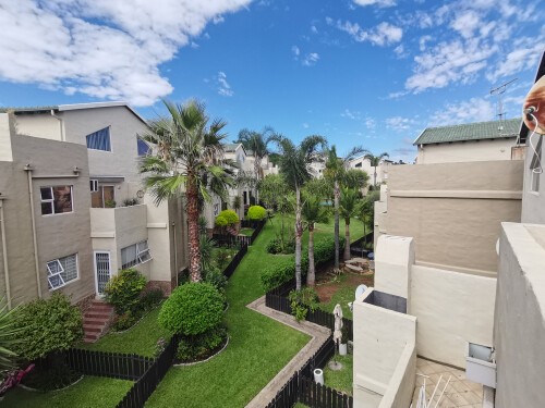 2 Bed Upper Level Apartment In Noordhand Randburg