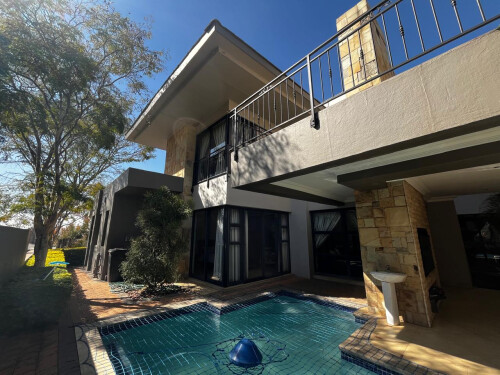 4 Bedroom Family Home In Lombardy Estate - Auction On Site