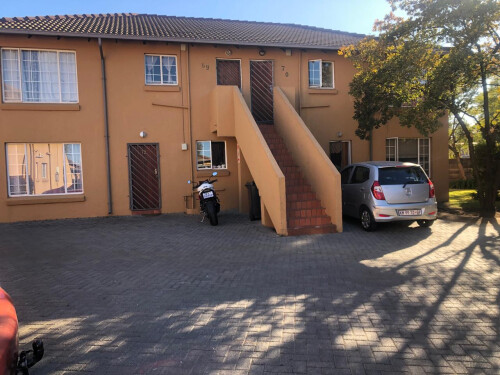 Deceased Estate: 2 Bedroom Unit In Ss San More Moreleta Park
